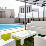 Vila Alisios Golf Luxury Tenerifesummervillas Heated Pool