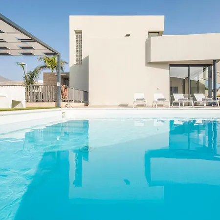 Alisios Golf Luxury Tenerifesummervillas Heated Pool Willa