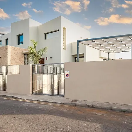Alisios Golf Luxury Tenerifesummervillas Heated Pool Willa