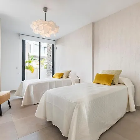 Alisios Golf Luxury Tenerifesummervillas Heated Pool Willa